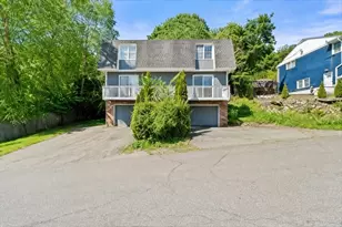 32 Spruce St, Lynn, MA 01905 - Photo 2