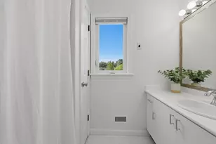 60 Pointe Rok Dr, Worcester, MA 01604 - Photo 20