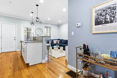 242 W 5th St #1, Boston, MA 02127 - Photo 6