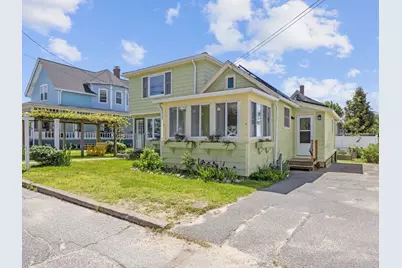 7 Grove St, Wareham, MA 02571 - Photo 2