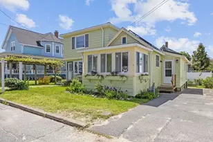 7 Grove St, Wareham, MA 02571 - Photo 2