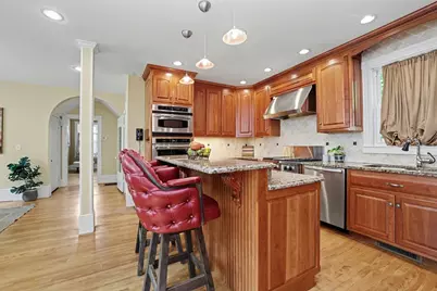 83 Beacon, Boston, MA 02136 - Photo 12