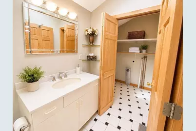 41 Benefit St, Taunton, MA 02780 - Photo 20
