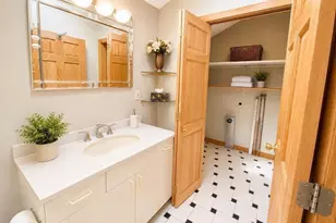 41 Benefit St, Taunton, MA 02780 - Photo 20