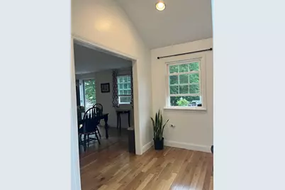4 Robin Rd, Billerica, MA 01821 - Photo 8