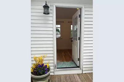 4 Robin Rd, Billerica, MA 01821 - Photo 6