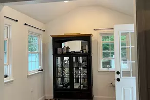 4 Robin Rd, Billerica, MA 01821 - Photo 8