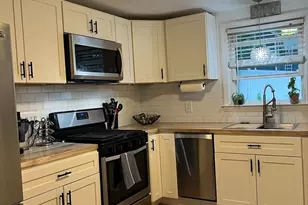 4 Robin Rd, Billerica, MA 01821 - Photo 12