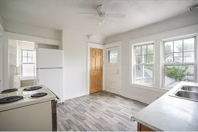 25-27 Virginia St #27, Springfield, MA 01108 - Photo 4