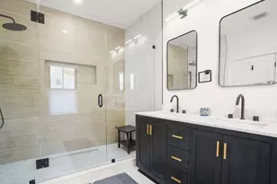 4 Fairlee St, Somerville, MA 02144 - Photo 12