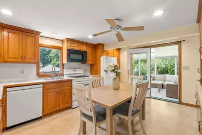 1080 Ocean St, Marshfield, MA 02050 - Photo 10