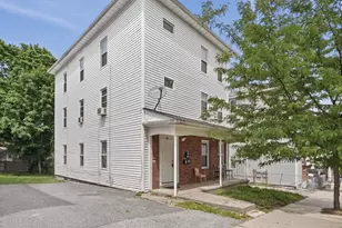 31 Aetna St, Worcester, MA 01604 - Photo 2