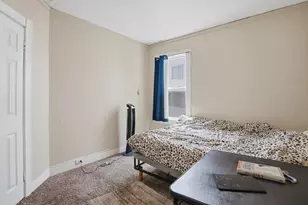 31 Aetna St, Worcester, MA 01604 - Photo 8