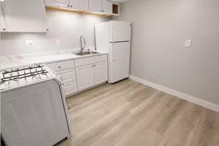 39 N Billerica Rd, Lowell, MA 01852 - Photo 6