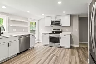 1202 Wachusett St, Holden, MA 01522 - Photo 6