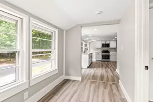 1202 Wachusett St, Holden, MA 01522 - Photo 4