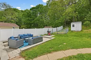 46 Robinson Rd, Woburn, MA 01801 - Photo 26