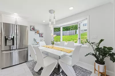 46 Robinson Rd, Woburn, MA 01801 - Photo 8