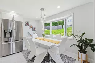 46 Robinson Rd, Woburn, MA 01801 - Photo 8