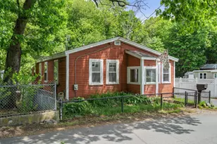 23 Friendship St, Billerica, MA 01821 - Photo 2