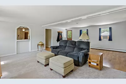 238 Lake St, Bellingham, MA 02019 - Photo 10