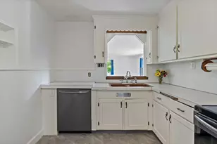 238 Lake St, Bellingham, MA 02019 - Photo 4