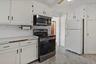 238 Lake St, Bellingham, MA 02019 - Photo 6