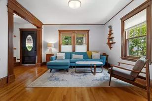 8 Mendum St, Boston, MA 02131 - Photo 6