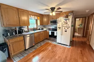4 Mayfield Rd, Auburn, MA 01501 - Photo 12