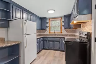 258 Allen St, Ashby, MA 01431 - Photo 8