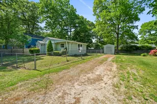 22 Madison Rd, Halifax, MA 02338 - Photo 6