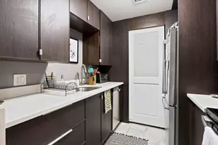 126 Tudor, Boston, MA 02127 - Photo 6