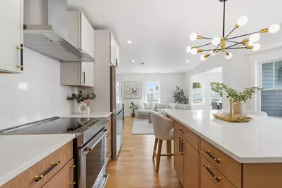 46-48 Keenan Street #48, Watertown, MA 02472 - Photo 6
