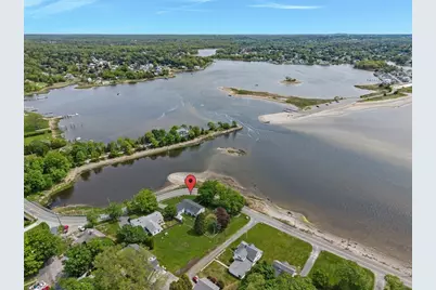 821 Pearse Rd, Swansea, MA 02777 - Photo 10