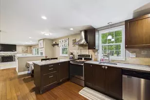 84 Seekell St, Taunton, MA 02718 - Photo 4