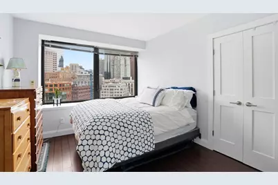 65 E India Row #14A, Boston, MA 02110 - Photo 6