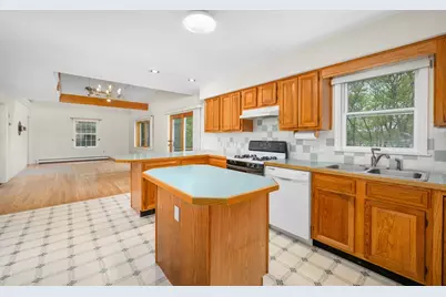 66 Squaws Path, Wareham, MA 02538 - Photo 10