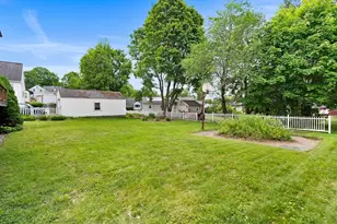 97 Pleasant St, Spencer, MA 01562 - Photo 32