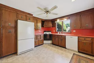 398 Salem St, Wakefield, MA 01880 - Photo 10