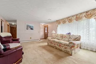 49 Lake St, Shrewsbury, MA 01545 - Photo 4