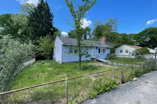 4 Forbes Ave, Burlington, MA 01803 - Photo 4