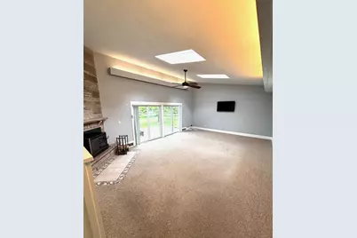 33 Margaret Rd, Taunton, MA 02718 - Photo 10