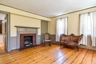33 Grove St, Framingham, MA 01701 - Photo 2