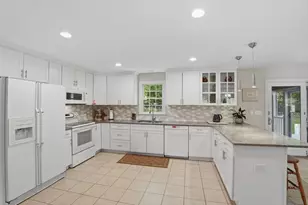 69 Highland View Dr, Sutton, MA 01590 - Photo 4