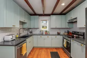 129 Whitehall Rd, Amesbury, MA 01913 - Photo 2