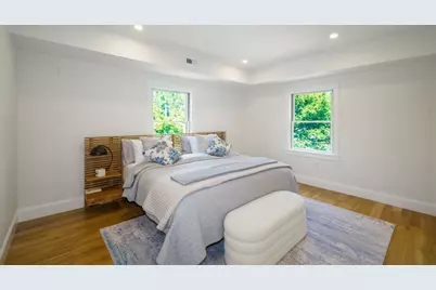 37 Oakland St, Wellesley, MA 02481 - Photo 16