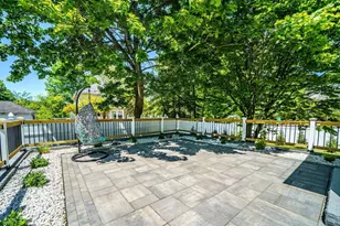 37 Oakland St, Wellesley, MA 02481 - Photo 36