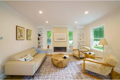 37 Oakland St, Wellesley, MA 02481 - Photo 10