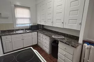 24 Cherry St, Lynn, MA 01902 - Photo 18