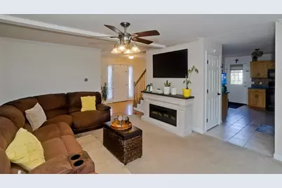 679 Parker St, Springfield, MA 01129 - Photo 8